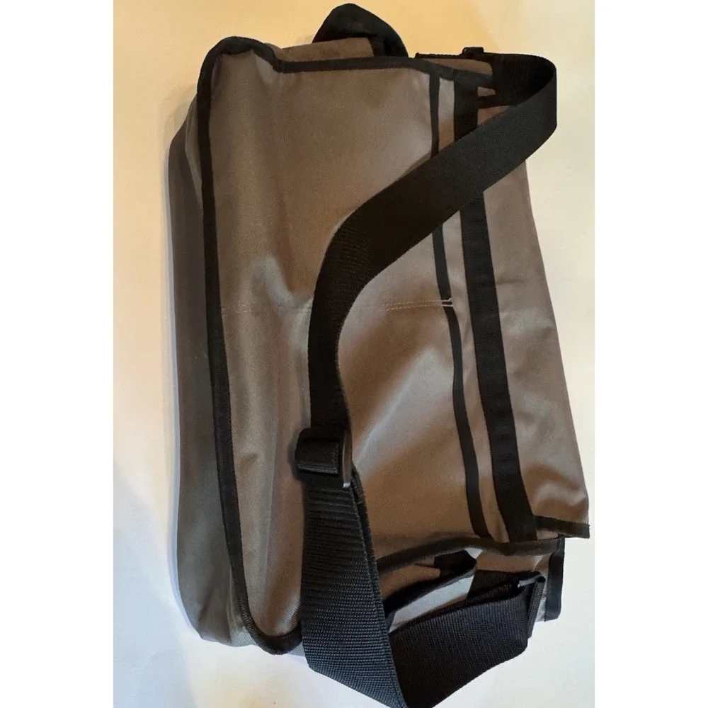 NWT Vintage Structure Clothing Co. Crossbody Messenger Bag - Green &‎ Black